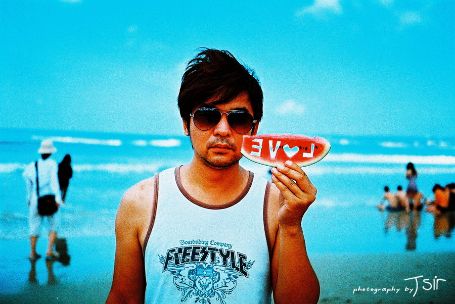 http://i.dcview.tw/gallery/201208/bfeecf34f9032c05f95fd1e256ab2614.jpg