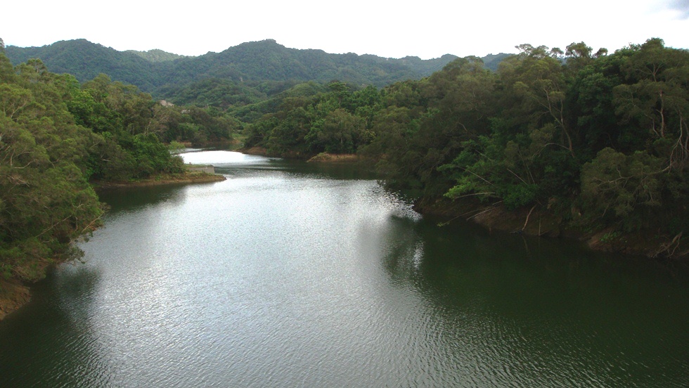 http://i.dcview.tw/gallery/201208/ca84af01ce26d1c45da7052d68c717e9.jpg