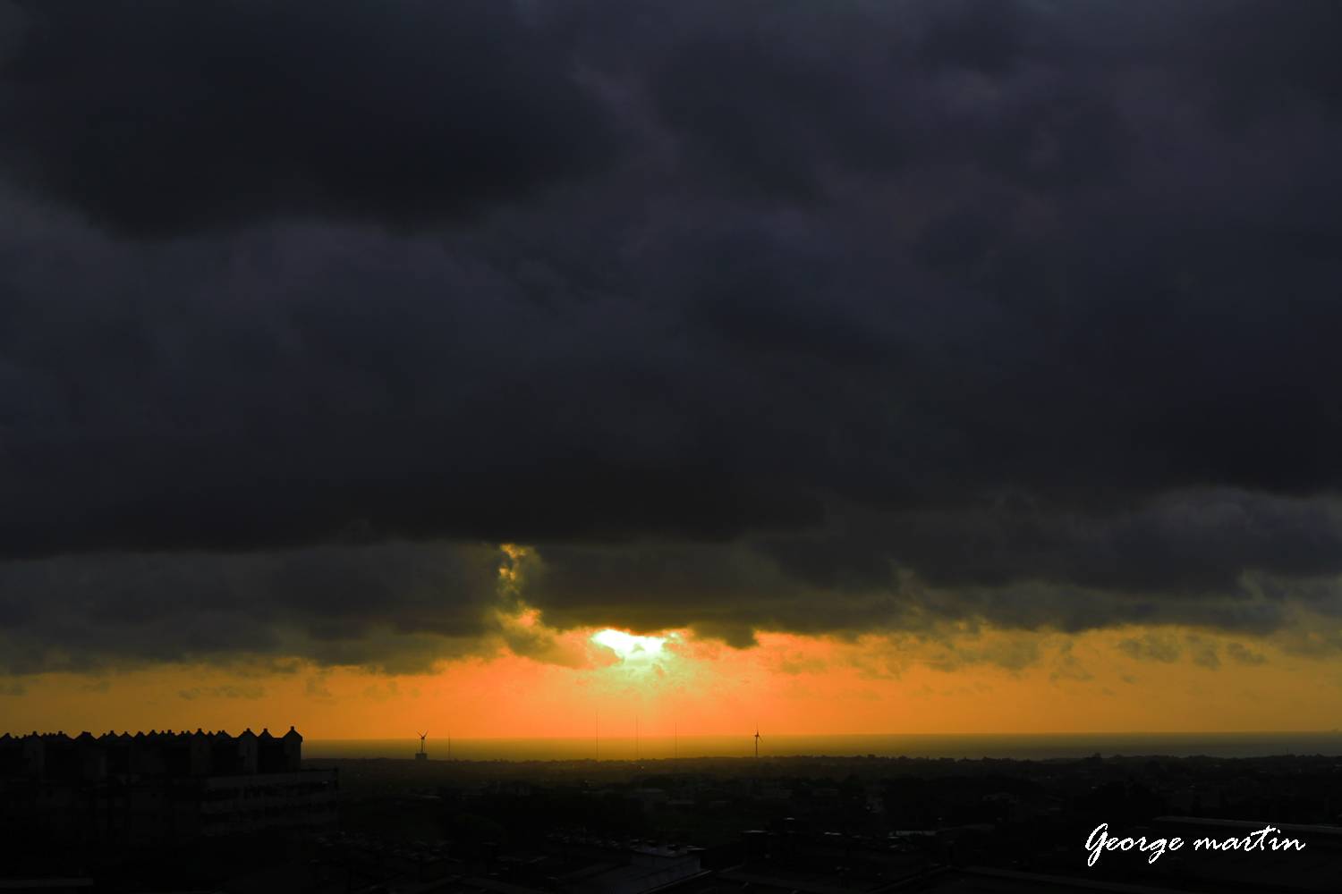 http://i.dcview.tw/gallery/201208/e4d139095eb5c8d84282ef5f2abd5c2d.jpg