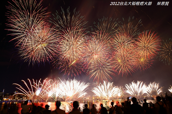 http://i.dcview.tw/gallery/201208/eef196e4fed8ddd974108a93e9166578.jpg