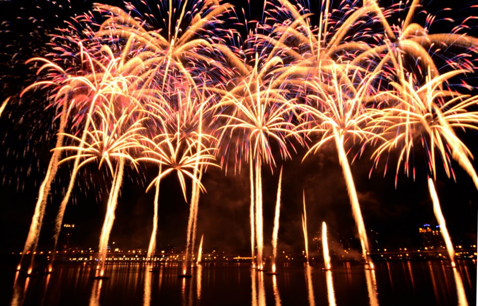 http://i.dcview.tw/gallery/201208/f5f7bc2ac6b497e9a0e4e4268951633b.jpg