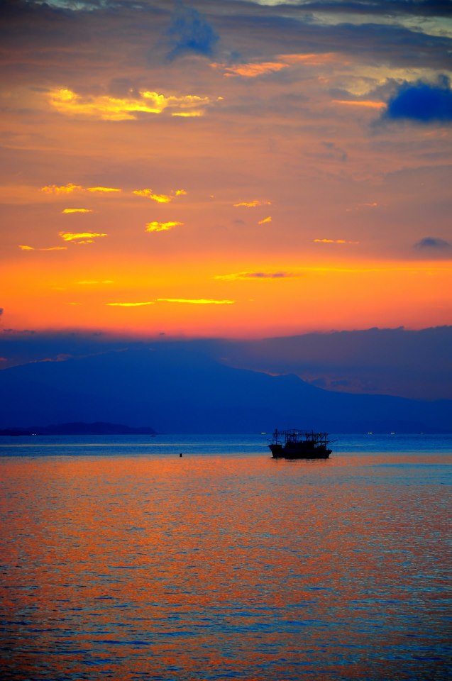 http://i.dcview.tw/gallery/201208/f79bb4120bc34b602c37483c88985d29.jpg