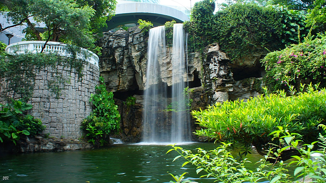 http://i.dcview.tw/gallery/201208/ffc45d147d3013e475340a6f6ef592ac.jpg