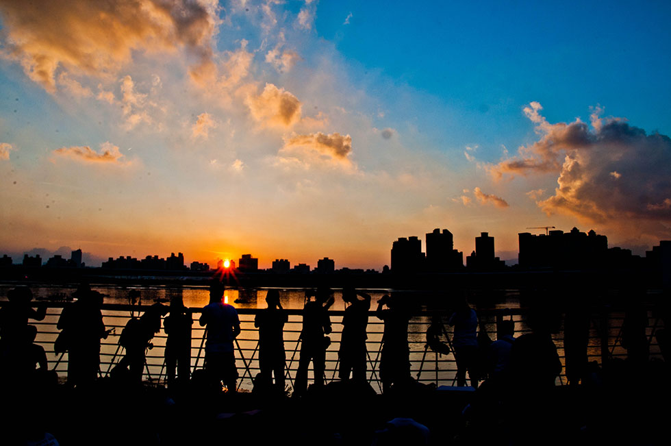 http://i.dcview.tw/gallery/201209/0866975e0256c4de195fbdca85b2eae8.jpg