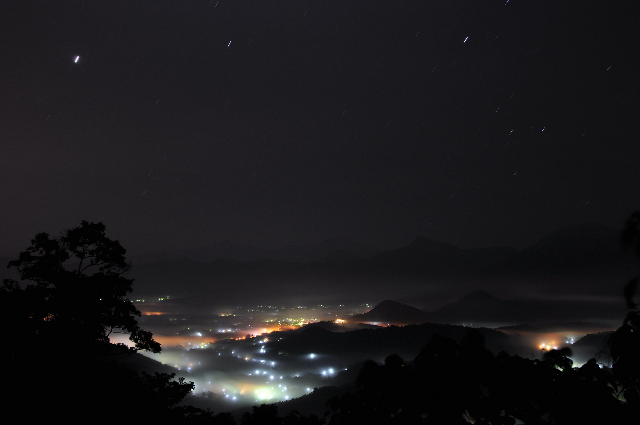 http://i.dcview.tw/gallery/201209/0ca87242f615f5429dbc414675fbb994.jpg