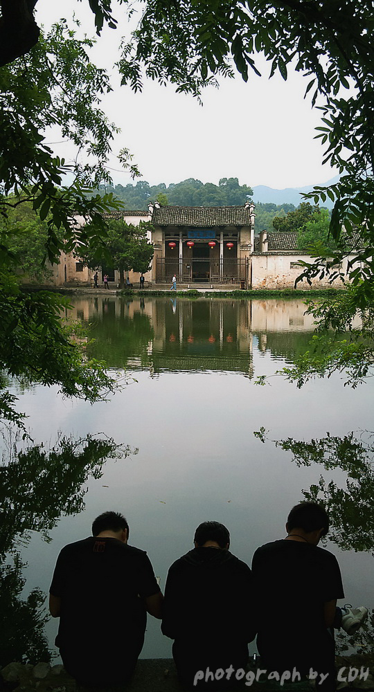 http://i.dcview.tw/gallery/201209/12c54355c4a10ee8652ee4473c78461f.jpg