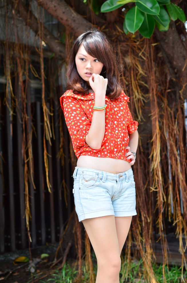 http://i.dcview.tw/gallery/201209/29517827b07a8403fc4f2e00a2a36790.jpg