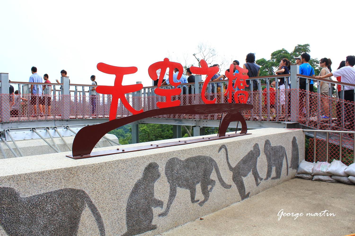 http://i.dcview.tw/gallery/201209/2a243b4a7118f6b62e8ca7ad9c3b028b.jpg