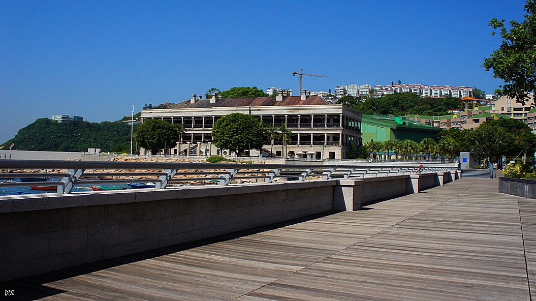 http://i.dcview.tw/gallery/201209/2d48aa3e0462cd756fa09a395b8a8069.jpg