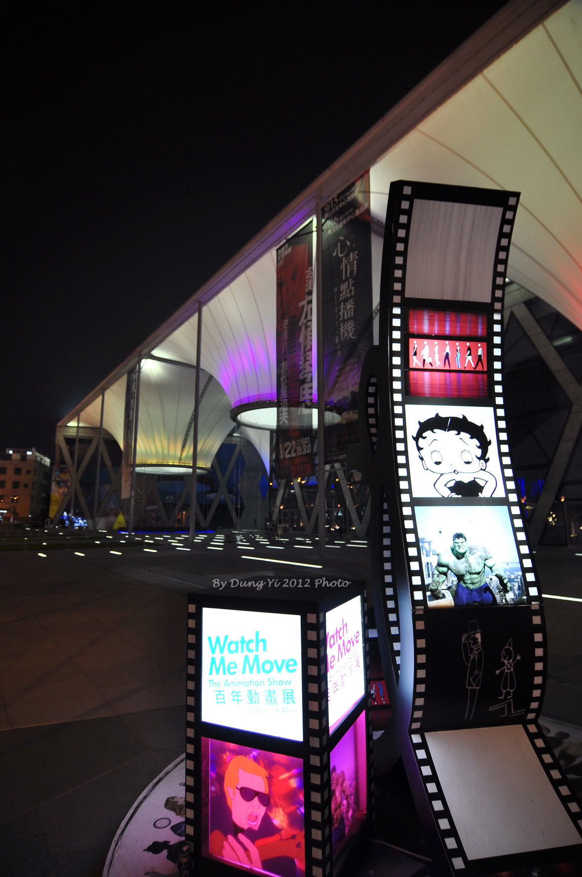 http://i.dcview.tw/gallery/201209/32ccaa7477b3fa493f3f3330e0931b22.jpg