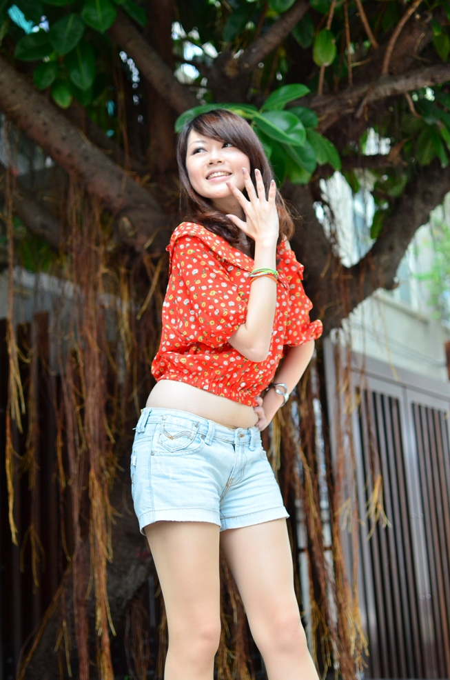 http://i.dcview.tw/gallery/201209/336180f4ea23c632b665220800e7e11f.jpg