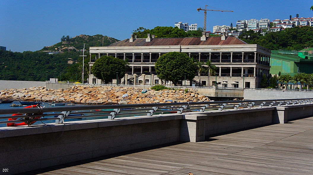 http://i.dcview.tw/gallery/201209/410323d7f2235bf905a21ec59a607a9c.jpg