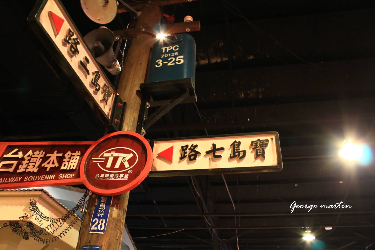 http://i.dcview.tw/gallery/201209/458a8c73e5123de2e476e52dc455439d.jpg