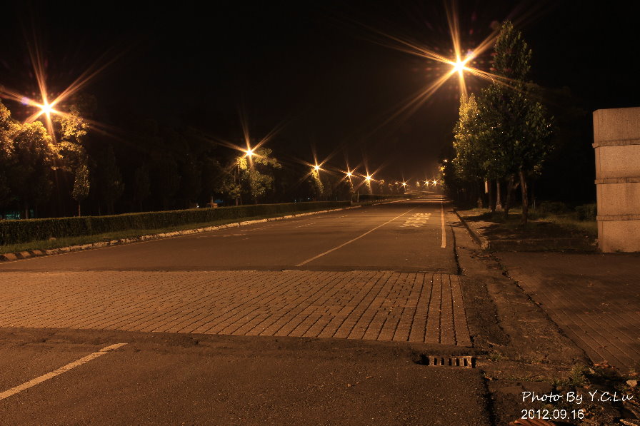 http://i.dcview.tw/gallery/201209/49403f044d086ce4470f115ccd2f96c3.jpg