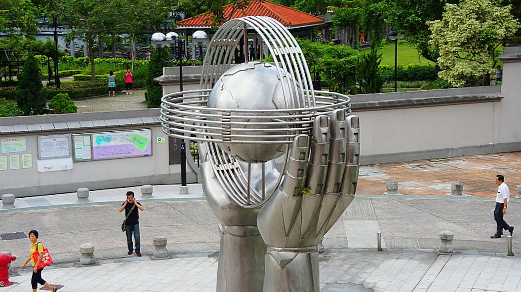 http://i.dcview.tw/gallery/201209/53dda017cdf08cb2e145b171123f5aca.jpg