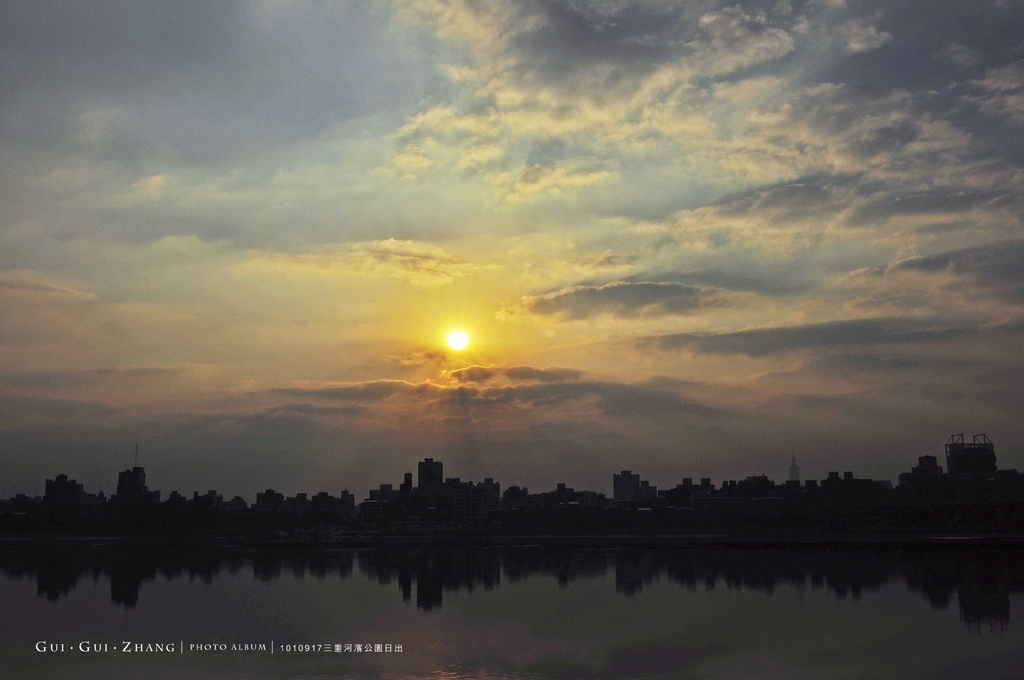 http://i.dcview.tw/gallery/201209/57b1997136dcc3df594a83f9cb740590.jpg
