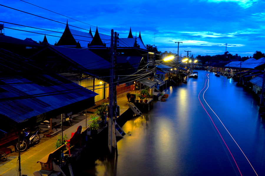 http://i.dcview.tw/gallery/201209/6b20f5e2cb7f1a653eb0700acfdeb806.jpg