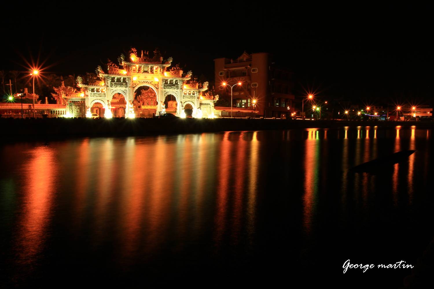 http://i.dcview.tw/gallery/201209/72a423cee6a557882b84cb0b454b3b92.jpg