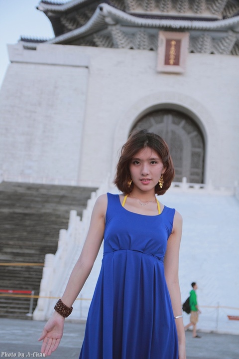 http://i.dcview.tw/gallery/201209/75cc9acc29cb4859ae77be0cd9bff2a1.jpg