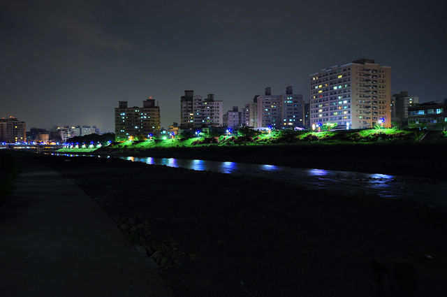 http://i.dcview.tw/gallery/201209/9431597a0c5a7818961d143df3735678.jpg