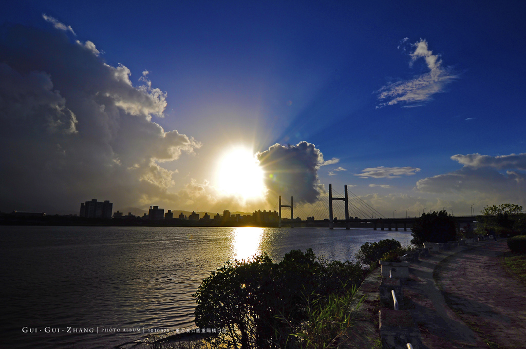 http://i.dcview.tw/gallery/201209/96d3c0e795637935f7efe688126c5e45.jpg