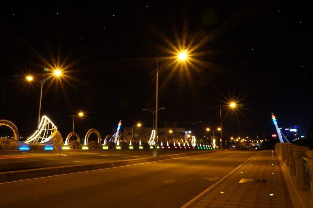http://i.dcview.tw/gallery/201209/976a3972c9d3ea57f2c452cc0745188d.jpg