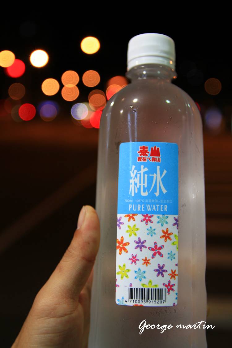 http://i.dcview.tw/gallery/201209/baf6b6679af96d6573d8f358ad89232d.jpg