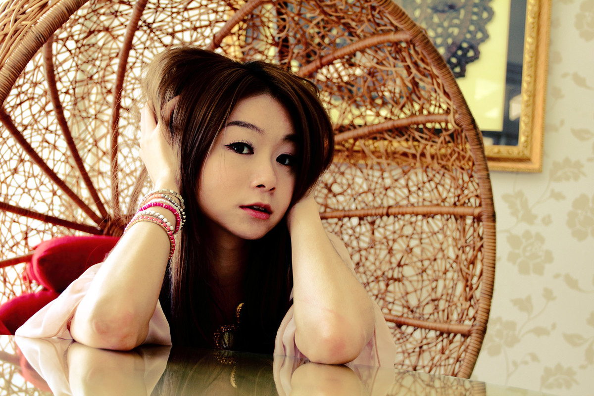 http://i.dcview.tw/gallery/201209/c4f8a4a55cdd11f5ec7884bf1a4bf2be.jpg