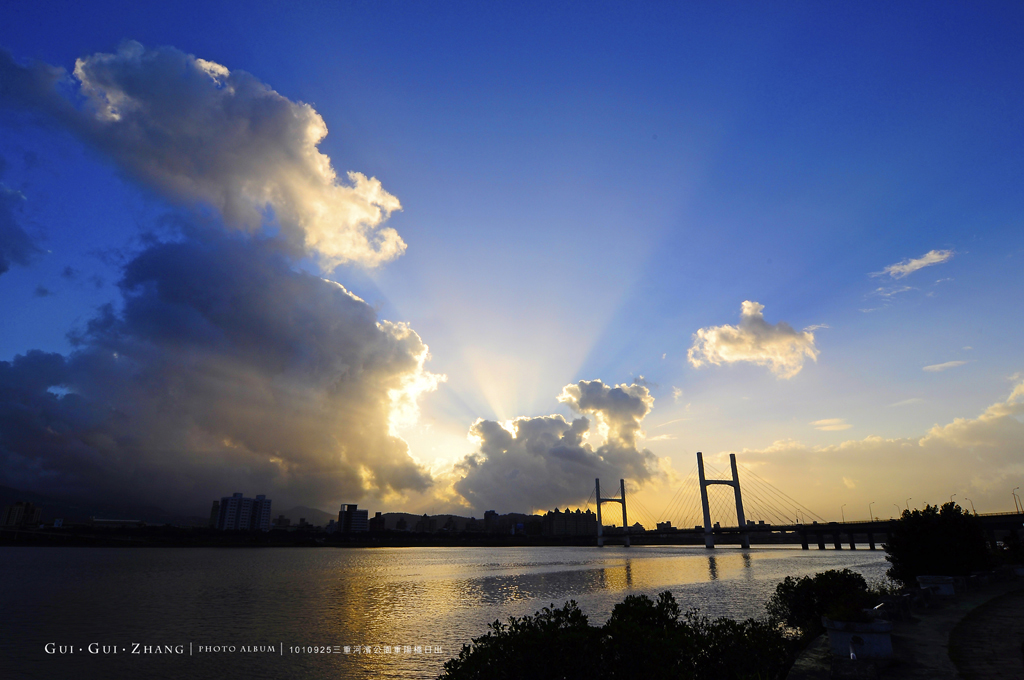 http://i.dcview.tw/gallery/201209/d57f5bb3e8377251ec132290c95b06a1.jpg