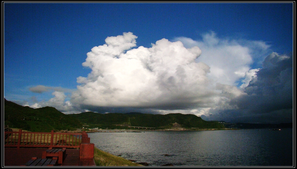 http://i.dcview.tw/gallery/201209/d5f5c754a97a2be74f37466fb8242468.jpg