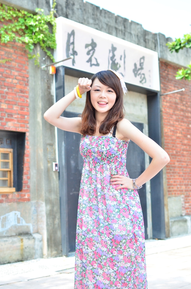 http://i.dcview.tw/gallery/201209/d7e3e7b77ddd5da88a35ffba39ab3695.jpg