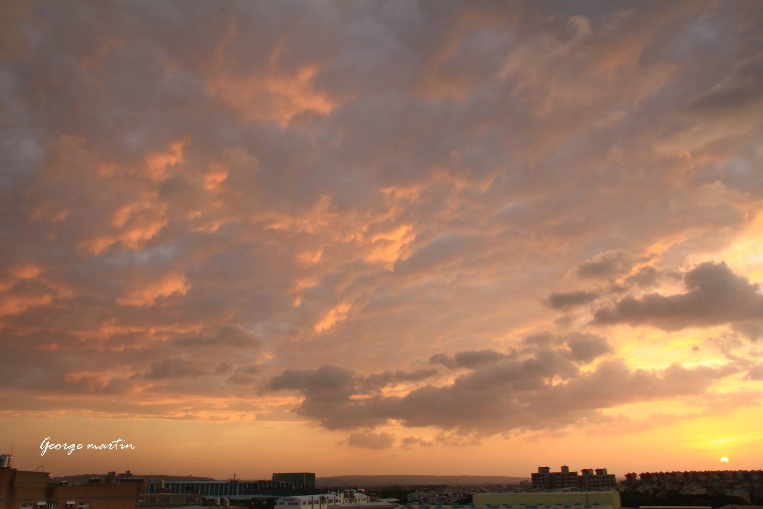 http://i.dcview.tw/gallery/201209/e01adbd6bb7c047f8e883120fcbbab83.jpg