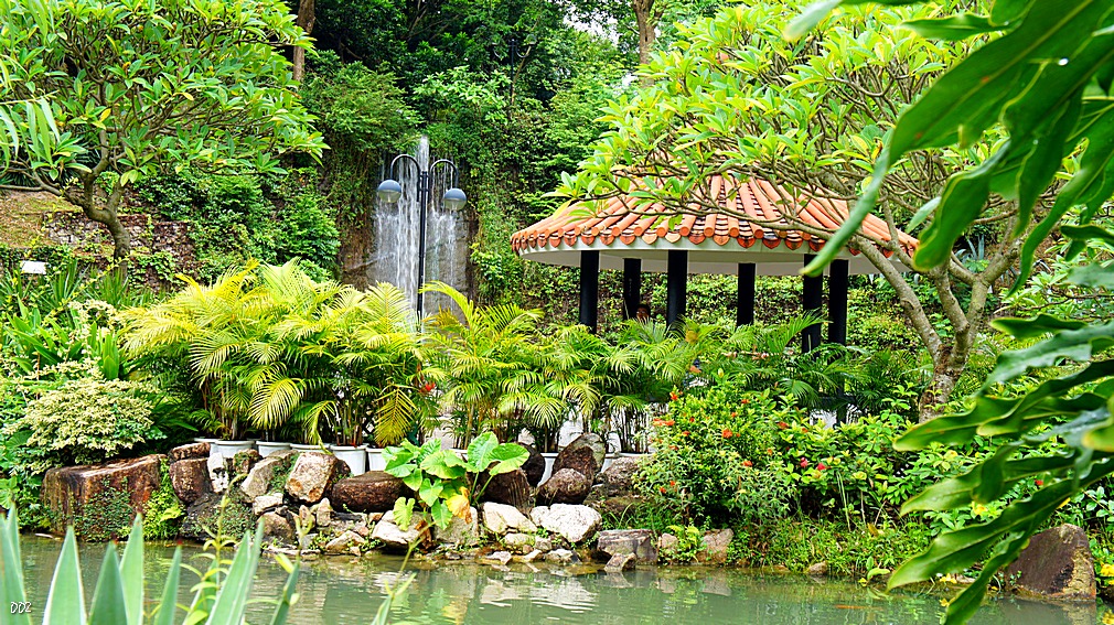 http://i.dcview.tw/gallery/201209/f04f01158daf6a17bd89a6b9a7d76d21.jpg