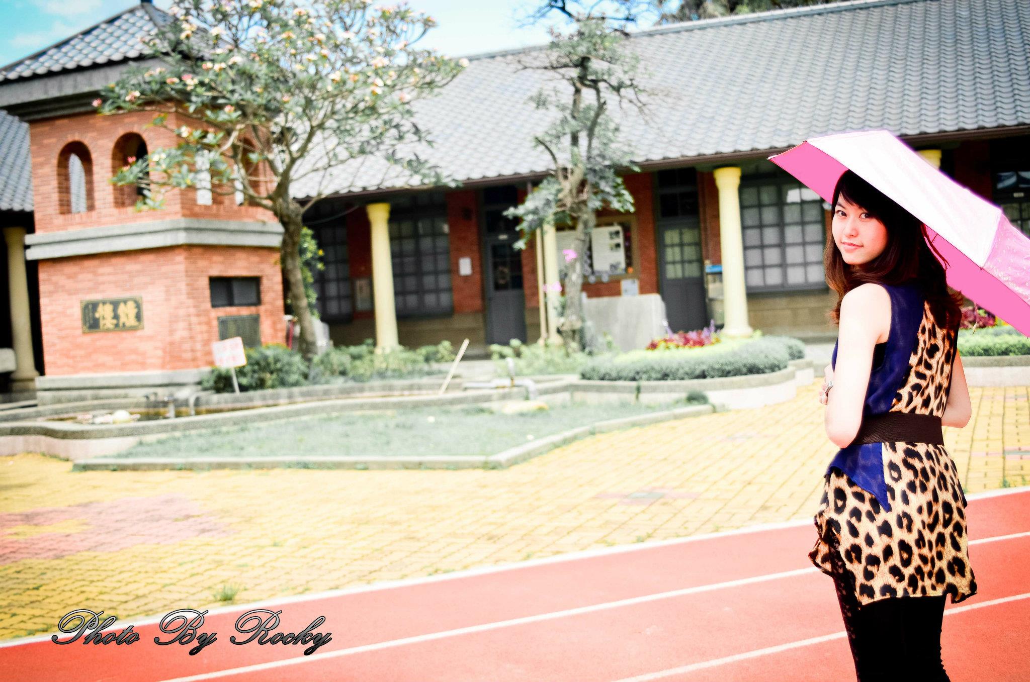 http://i.dcview.tw/gallery/201210/0bfee9accbb80327c86022ad01b6e247.jpg