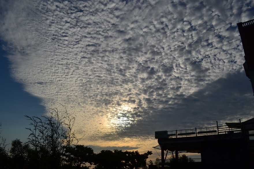 http://i.dcview.tw/gallery/201210/10d64a6189d88093fd3507f8d907a58b.jpg