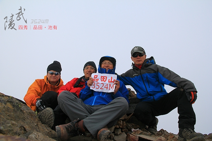 http://i.dcview.tw/gallery/201210/2603ec4da2c4e3ec680eb31355e4b9ad.jpg