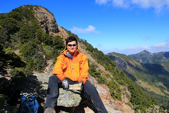 http://i.dcview.tw/gallery/201210/29c872ee0a29dc32f28950264581e825.jpg