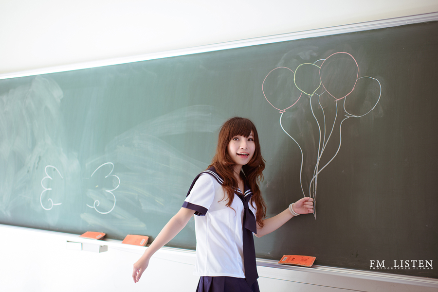http://i.dcview.tw/gallery/201210/2c69740d0282b4a91c3633310be1ab1e.jpg