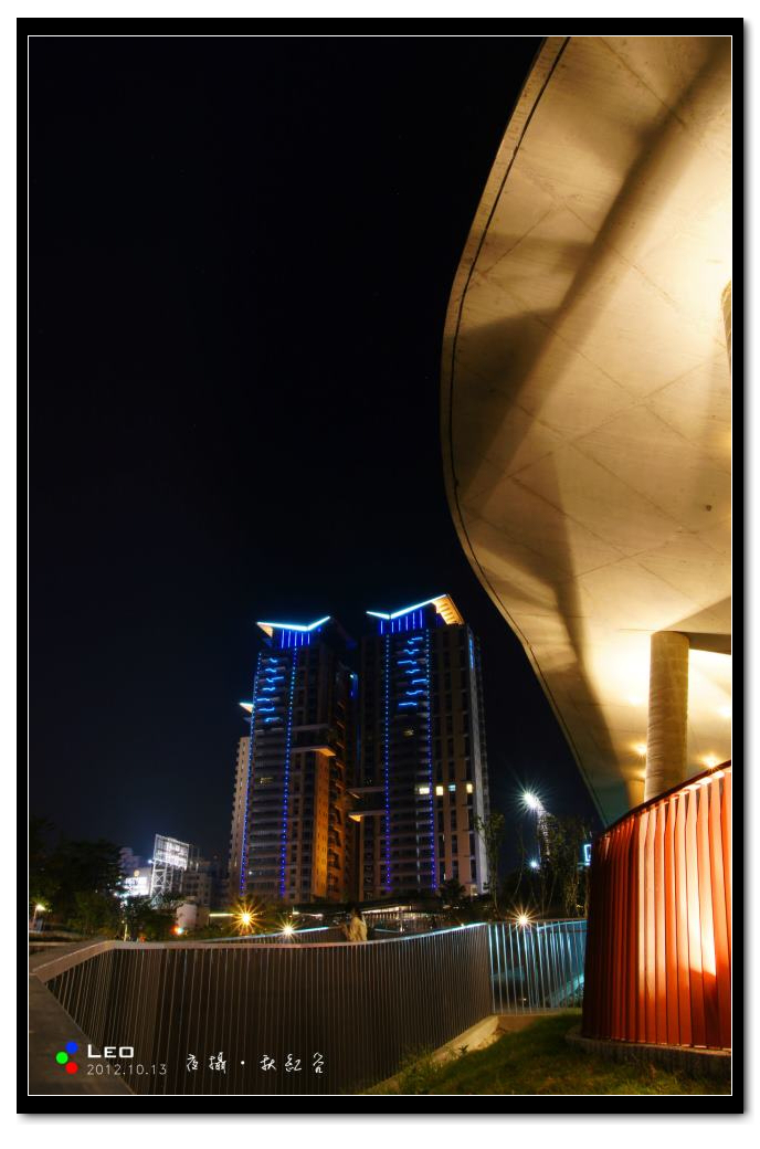 http://i.dcview.tw/gallery/201210/3742ab12fa2da156b87eec42feb8daf5.jpg