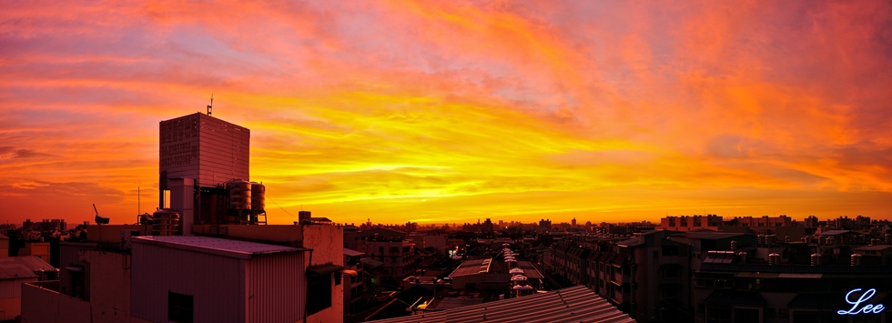 http://i.dcview.tw/gallery/201210/376b1bde4b168665b6b244f958da063d.jpg