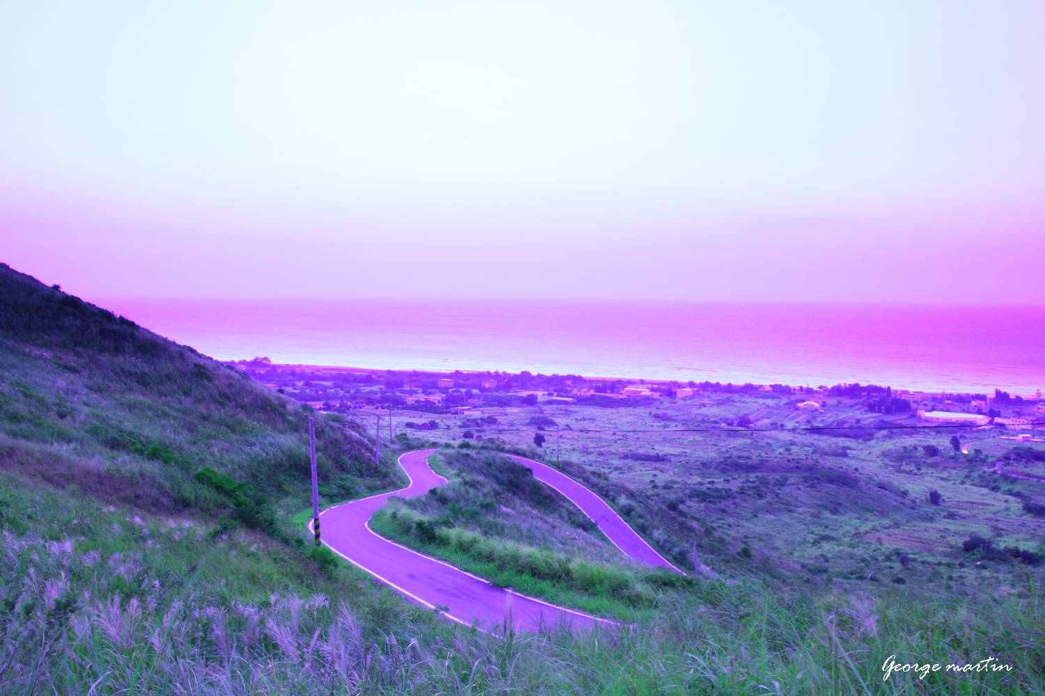 http://i.dcview.tw/gallery/201210/4387863643b537489528e606ee66be78.jpg