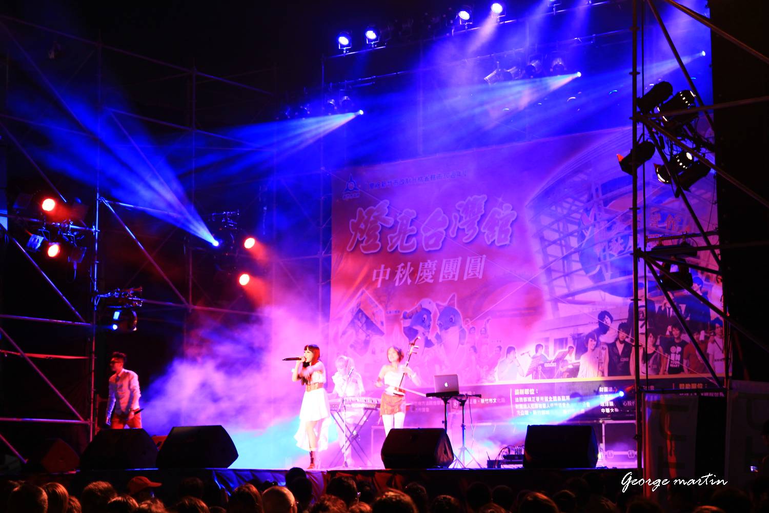 http://i.dcview.tw/gallery/201210/562aa9d4d25011f995146dac943a0d8b.jpg