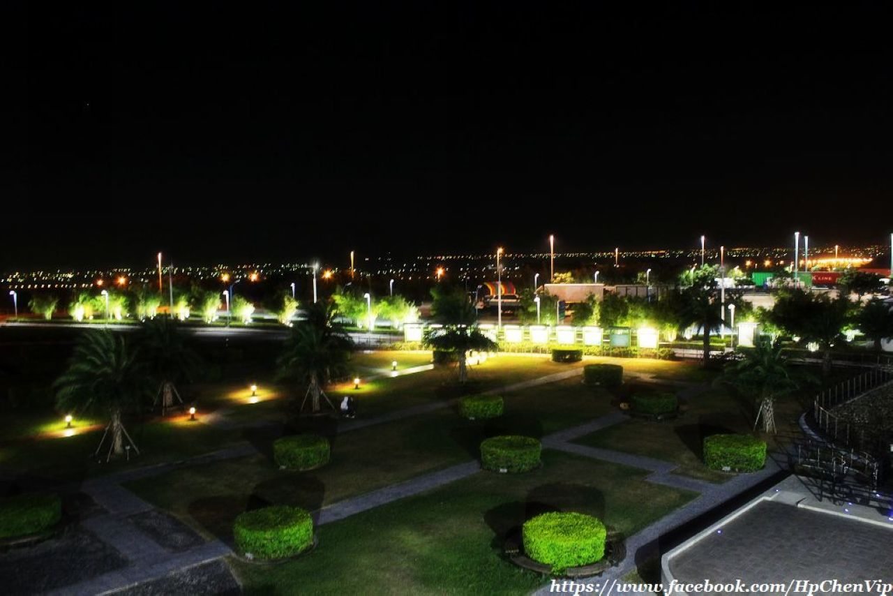 http://i.dcview.tw/gallery/201210/5919cfa2c1cd6a7c6661cabbd3185069.jpg