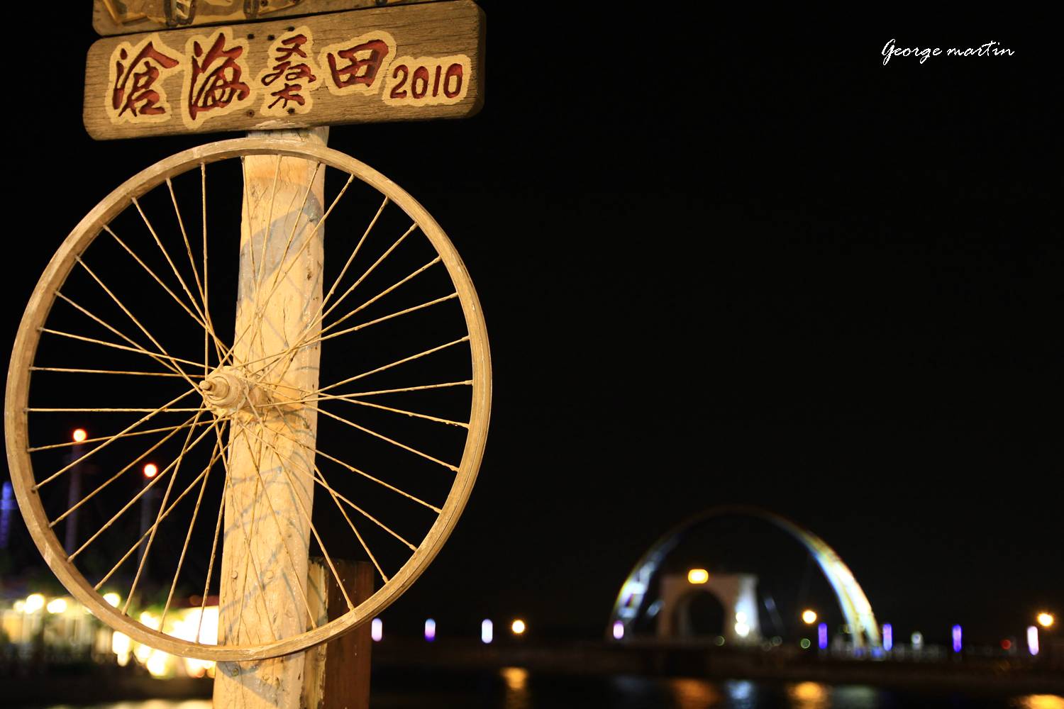 http://i.dcview.tw/gallery/201210/5d47a10dc71ac49974fab92f9e61ecfe.jpg