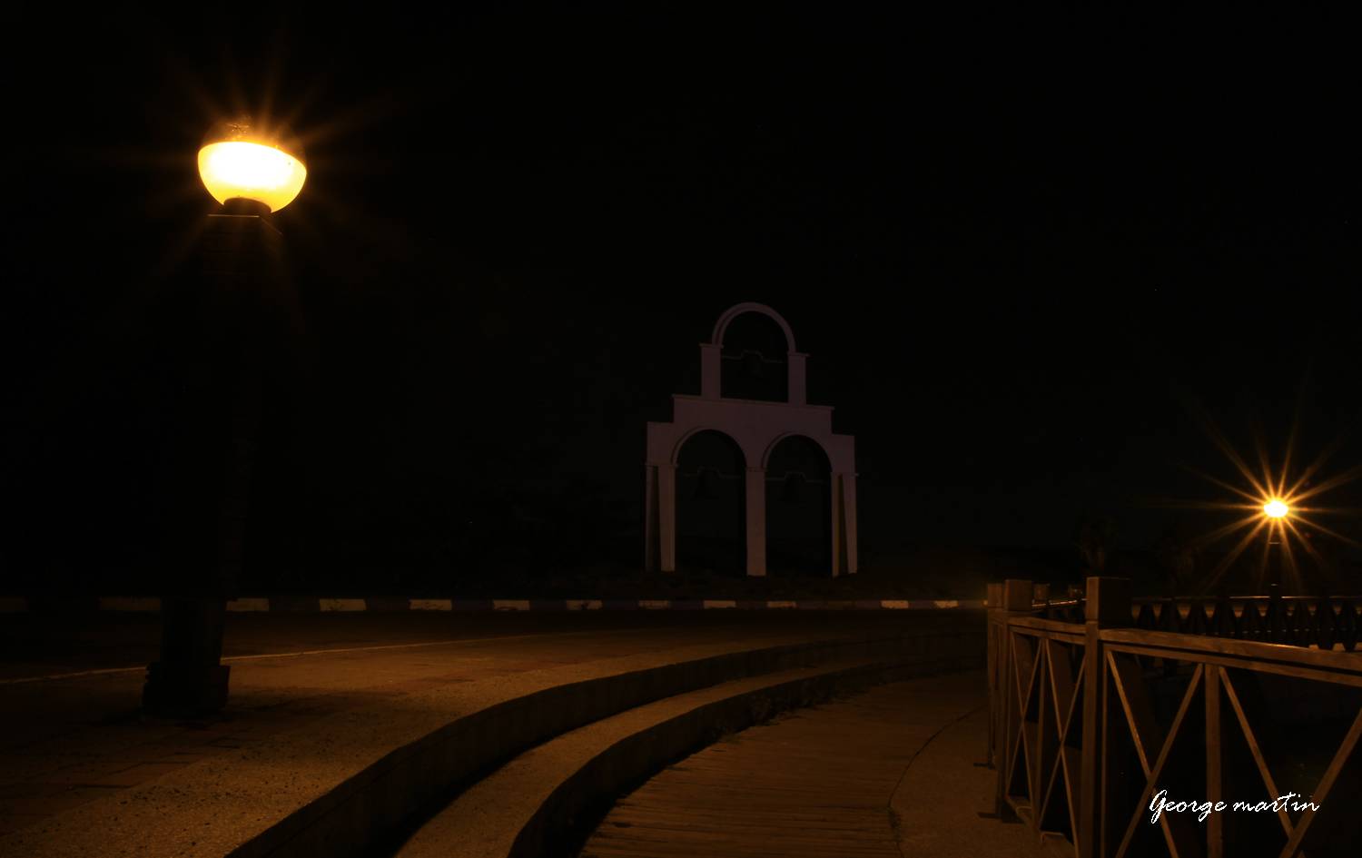 http://i.dcview.tw/gallery/201210/690786cb99da24f037e438a95a2b4424.jpg