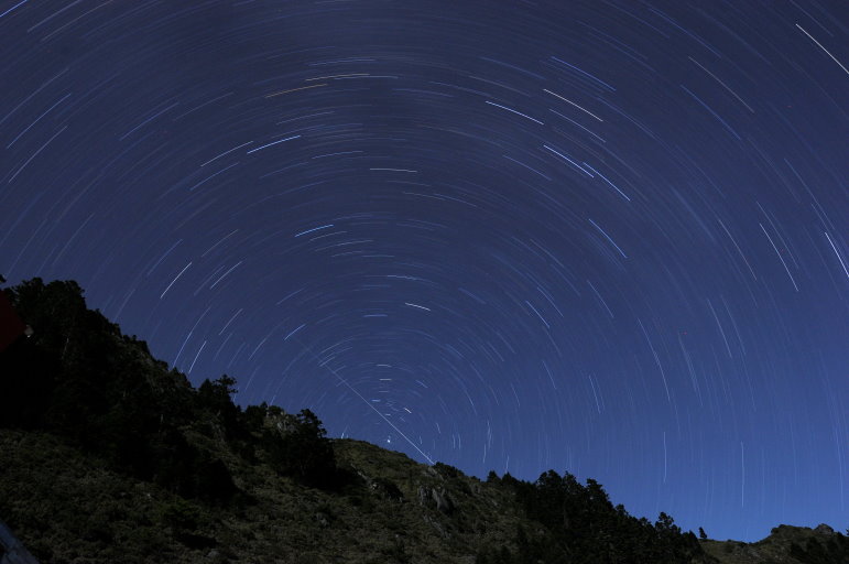 http://i.dcview.tw/gallery/201210/69abc40d221374eb19e7a400fc75b8bb.jpg