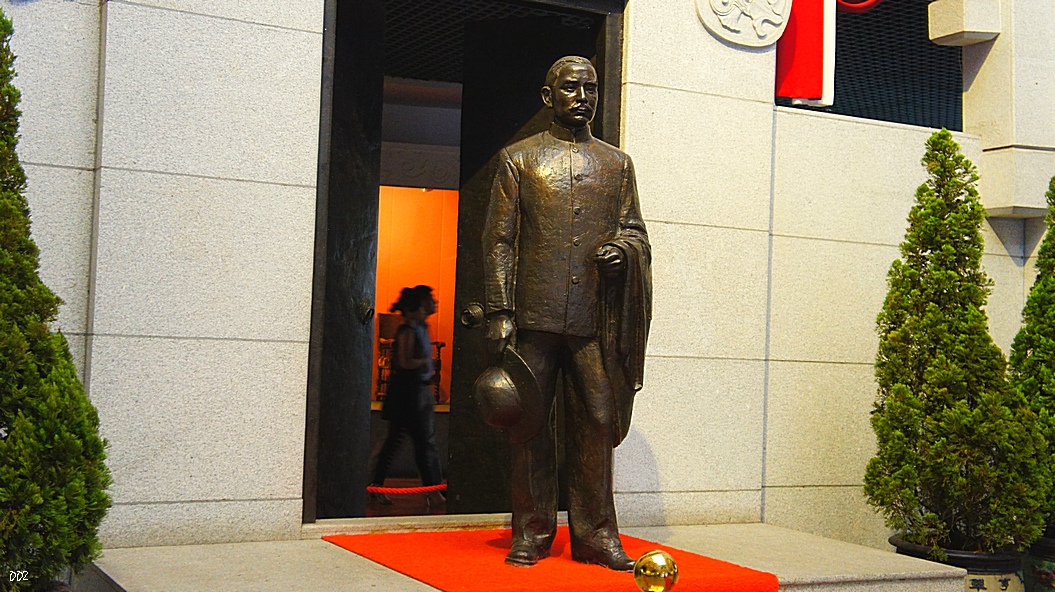 http://i.dcview.tw/gallery/201210/6d6d96d9b70dc581536a1495ba316741.jpg