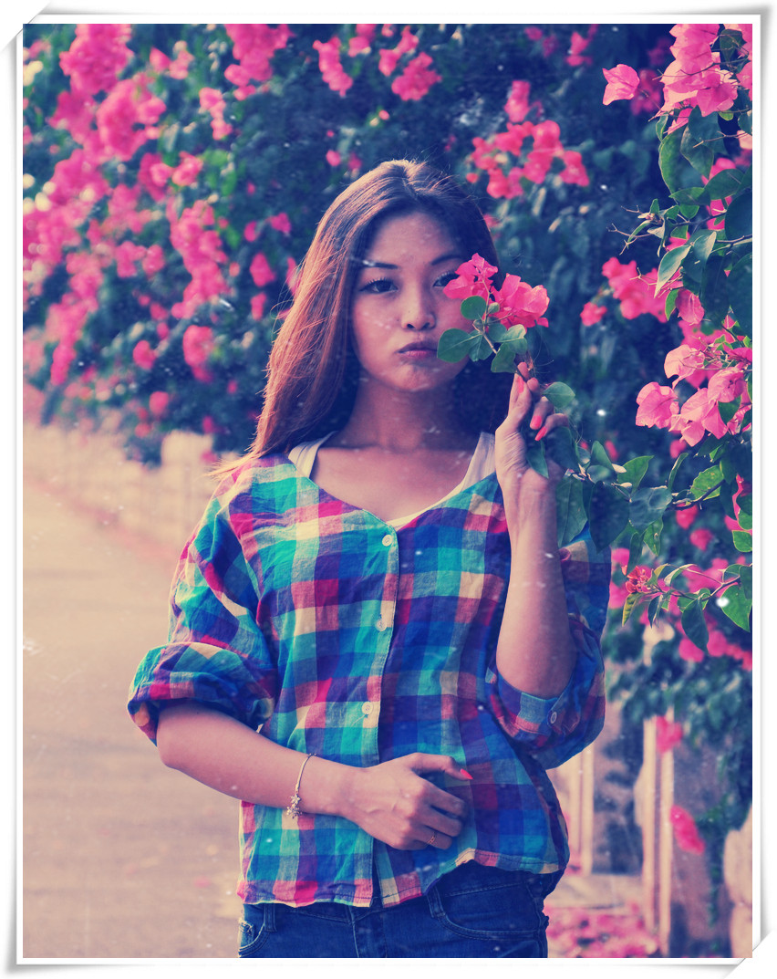 http://i.dcview.tw/gallery/201210/6f26a5073e3f559cf3c140e35b14f450.jpg
