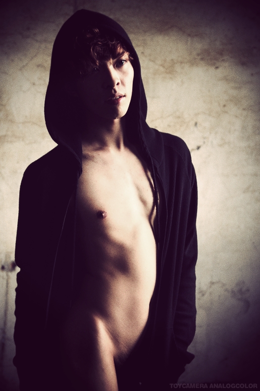 http://i.dcview.tw/gallery/201210/727fef65388b7c59f6cd9e7d4edc2de2.jpg