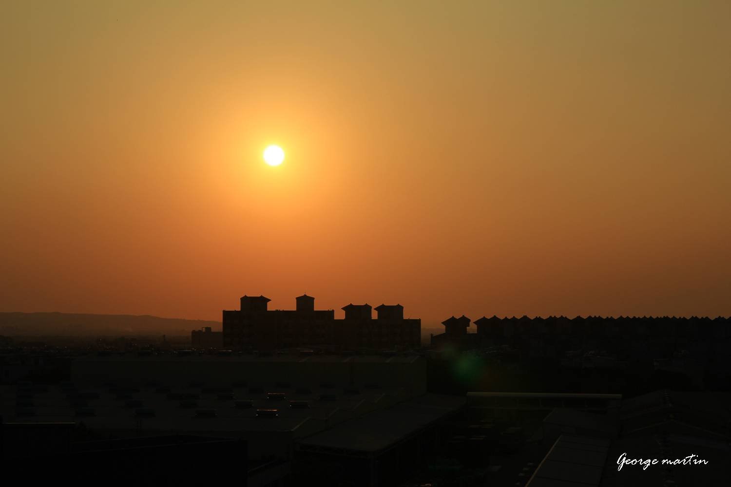 http://i.dcview.tw/gallery/201210/75d103223b32f8b1e17c1ddb2ea15570.jpg